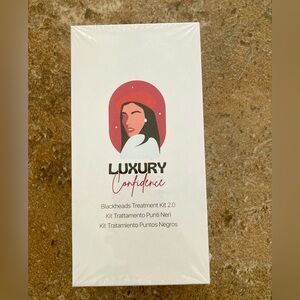 Luxury Confidence 2.0 Blackhead Remover